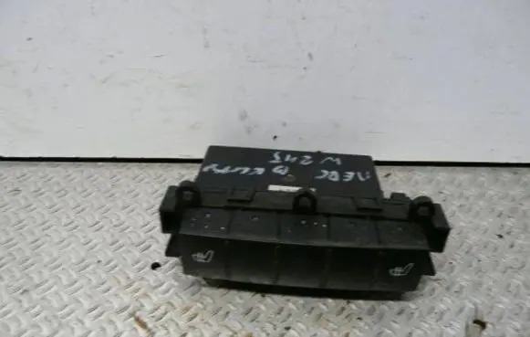 Mercedes-Benz B W245 Other switches/knobs/shifts a1688208515