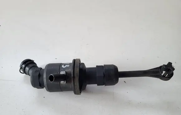 Nissan Qashqai Clutch slave cylinder 30610BB30A