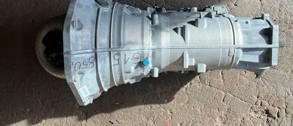 BMW 8 G15 Automatic gearbox