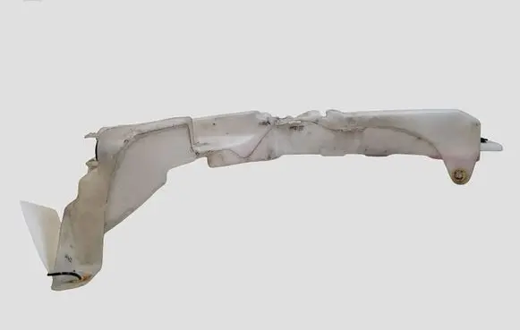 Ford Focus Windshield washer fluid reservoir/tank 4M5113K163