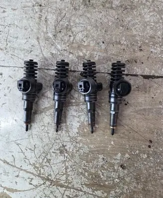 Fuel injectors set