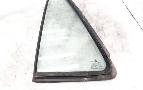 Hyundai Pony Rear vent window glass DOT398M32AS2 43R001234