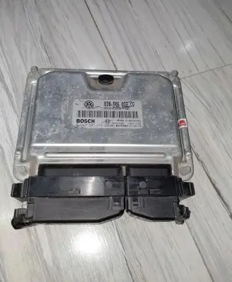 Volkswagen Polo III 6N 6N2 6NF Engine control unit/module ECU 0261207178