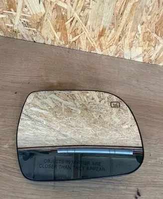 Toyota Sienna XL30 III Wing mirror glass 