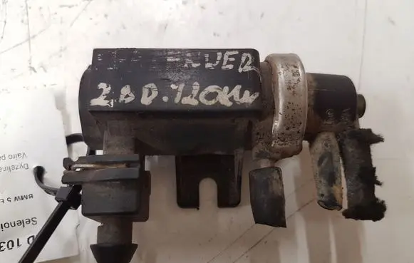 BMW 5 E39 Turbo solenoid valve 72190323