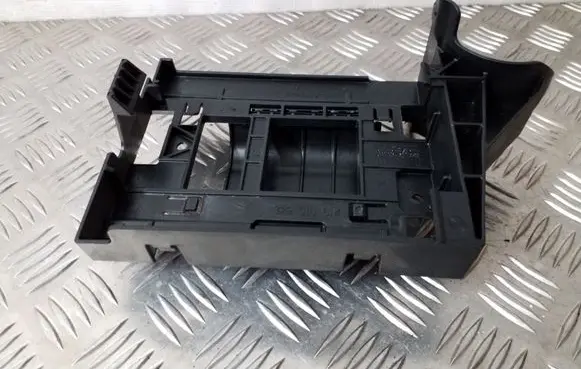 Opel Astra K Other engine bay part 39010171