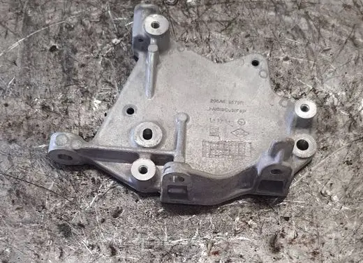 Renault Zoe A/C compressor mount bracket 296A68579R