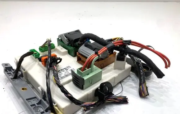 Volvo XC60 Central body control module 32217667AA