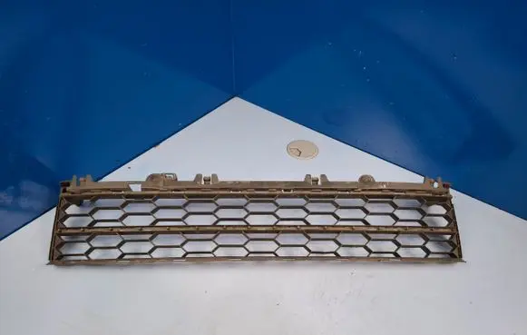 Skoda Superb B8 (3V) Front bumper lower grill 3V0853677