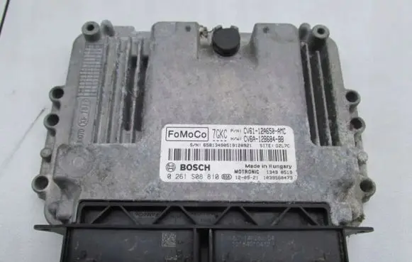 Ford Focus Wing mirror control module CV6112A650AMC
