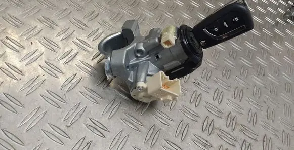 Toyota Verso Ignition lock 450200203 897830F030