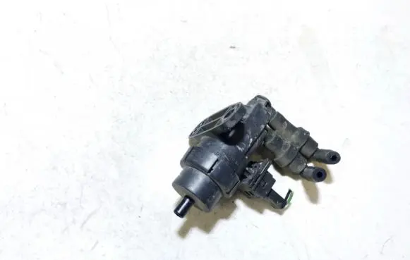 Ford Focus Turbo solenoid valve 98ab9e882aa