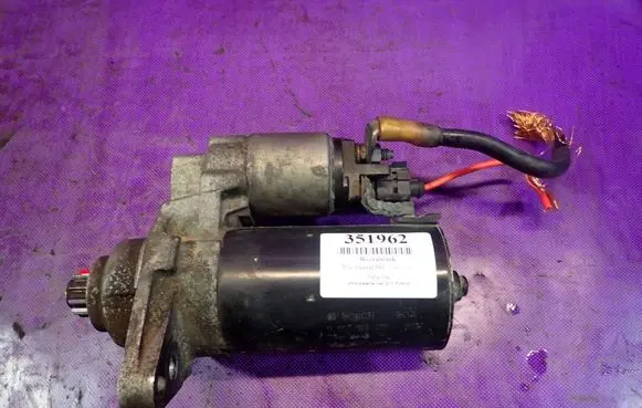 Volkswagen PASSAT B6 Starter motor 0001123012
