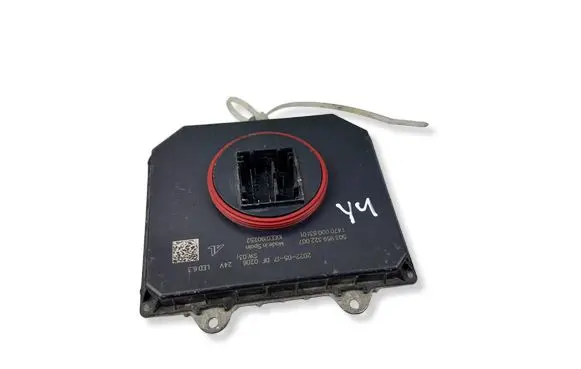 Iveco Daily 6th gen Headlight ballast module Xenon 147000083101 503959322007 10EEG190252