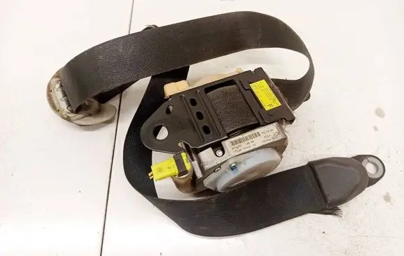 Toyota Avensis T250 Front seatbelt 7322005050