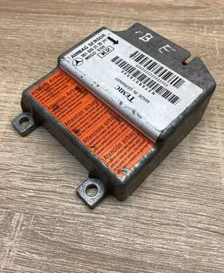 Mercedes-Benz E W210 Airbag control unit/module 0018202126