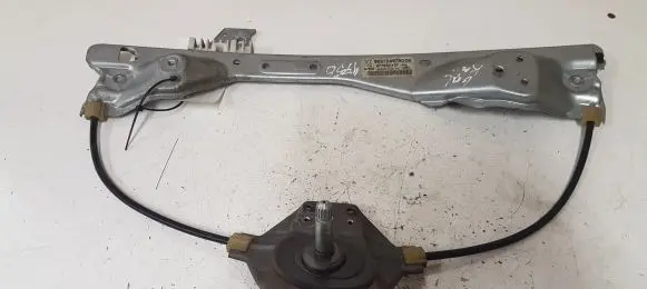 Rear door manual window regulator