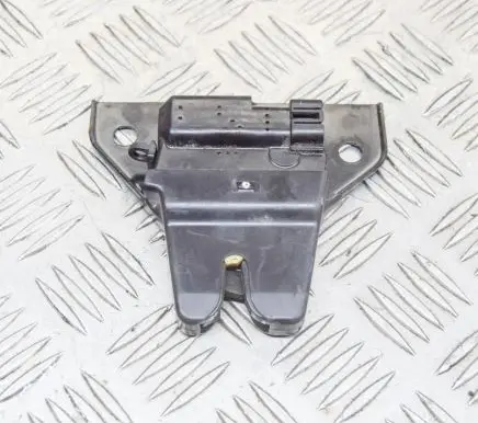 Tesla Model S Engine bonnet/hood lock/catch