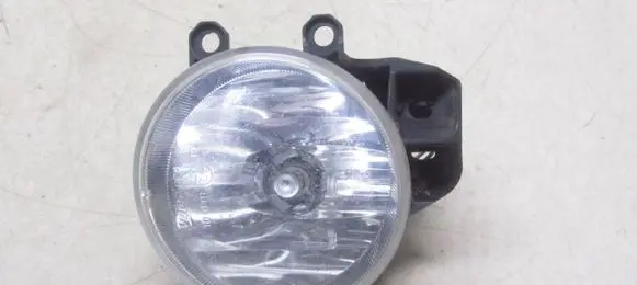 Toyota Avensis T270 Front fog light 81210-02110