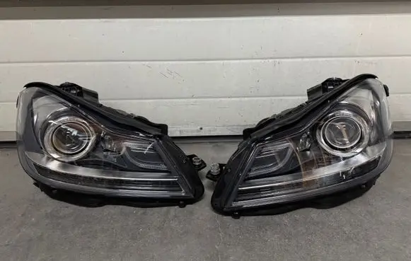 Mercedes-Benz C W204 Headlight/headlamp A2048204439 A2048204339