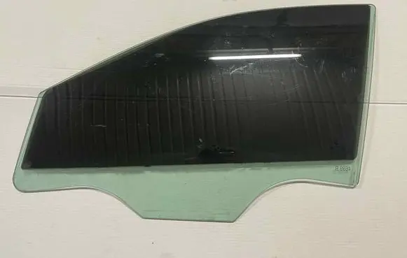 Buick Encore GX I Front door window glass four-door 4699b