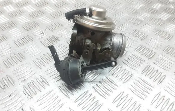 Audi A3 S3 8L EGR valve 038129637