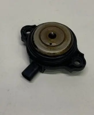 BMW 3 F30 F35 F31 Camshaft vanos timing valve 7593719 11367593719