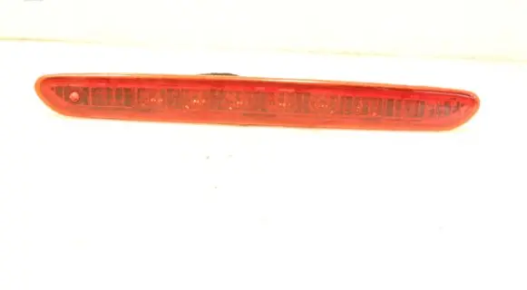 Third/center stoplight