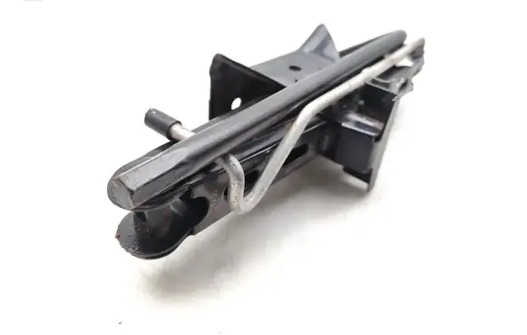 Ford Courier Tool set EY1617080AD