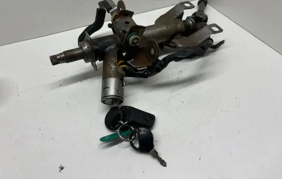 Peugeot 206 Steering wheel axle 938974300