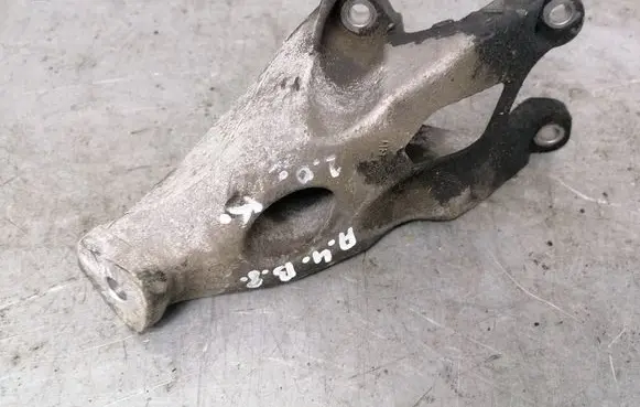 Audi A4 S4 B8 8K Engine mounting bracket 8K0199307AP