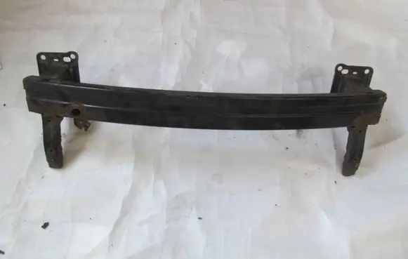 Hyundai i30 Front bumper support beam 