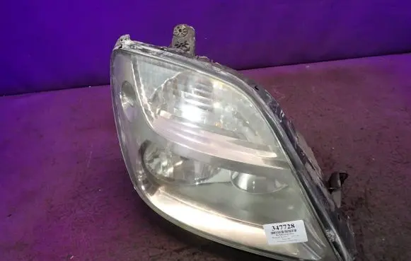 Renault Scenic I Headlight/headlamp 7700432097