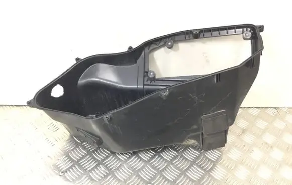 Mercedes-Benz S C217 Air filter box A2228300167