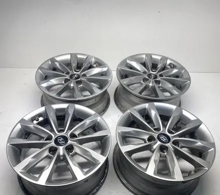 R16 alloy rim
