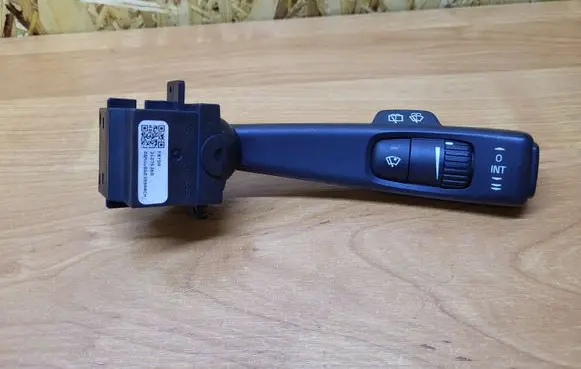 Volvo XC60 Wiper control stalk 31275360