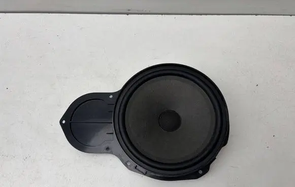 Volkswagen PASSAT CC Front door speaker 3C8035454