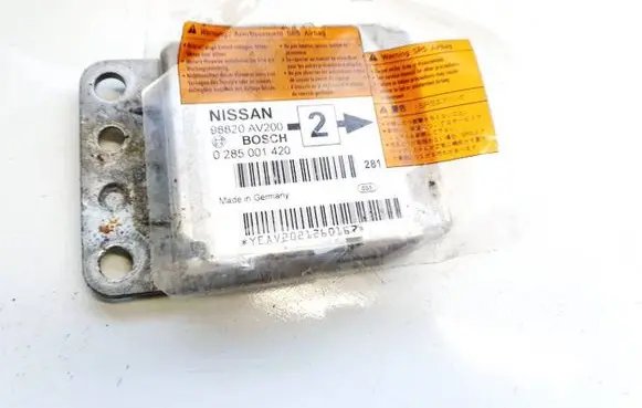 Nissan Primera Airbag control unit/module 98820av200 0285001420