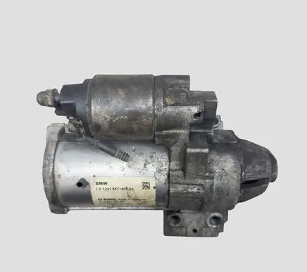 BMW 1 F20 F21 Starter motor 8571905 0001172407 20131111