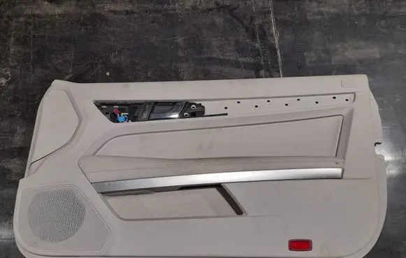 Mercedes-Benz E A207 Front door card panel trim A2077270888 A2077200651
