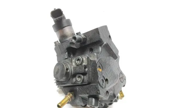 Renault Espace V (RFC) Fuel injection high pressure pump 5571720823 0928400813