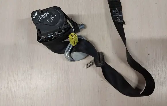 Volkswagen Caddy Front seatbelt 2K0857805E