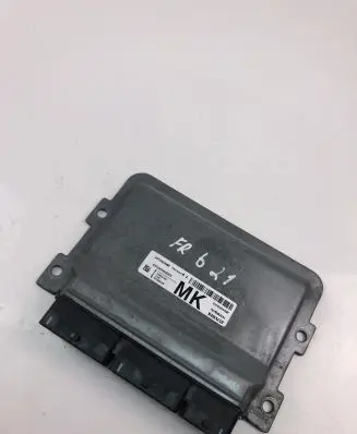 Renault Zoe Engine control unit/module ECU 237D40399R 237D40400R