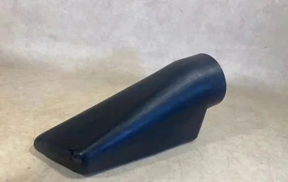 Mercedes-Benz G W461 W463 1st Gen Air intake hose/pipe A4630940011