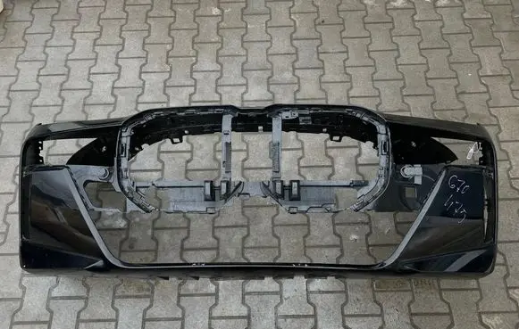 BMW 7 G70 Front bumper