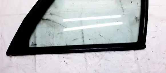 Rear side window