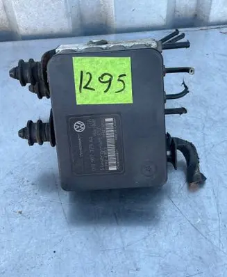 Audi A3 S3 8P ABS Pump 1K0907379AA 10096003603 21H6D06M80