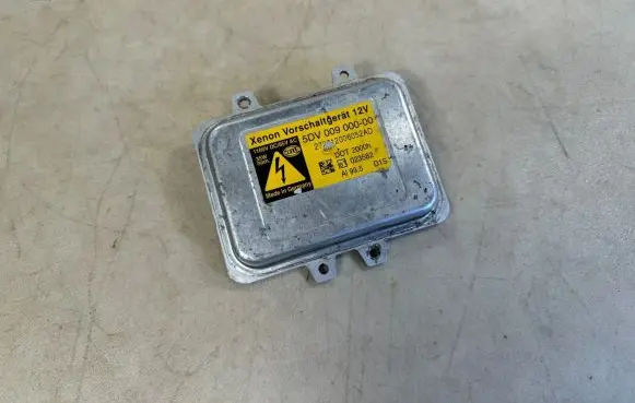 BMW 5 E60 E61 Xenon control unit/module 5DV009000-00