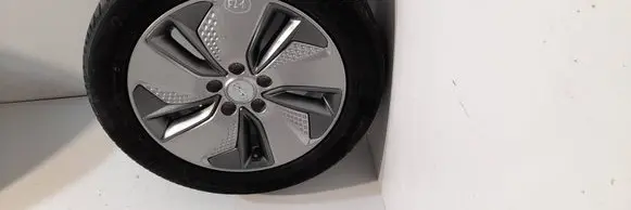 Hyundai Kona I R17 alloy rim 52910K4000