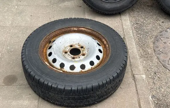Renault Trafic II (X83) R16 spare wheel